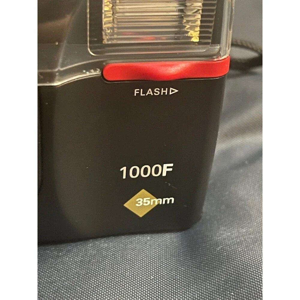 Nice Vintage Polaroid 1000F 35mm Film‎ Camera Rare Tested